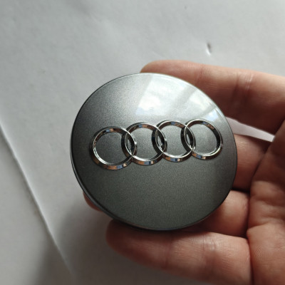 Колпачки (заглушки) в диски Audi, серые 67,6\57мм 8D0 601170 